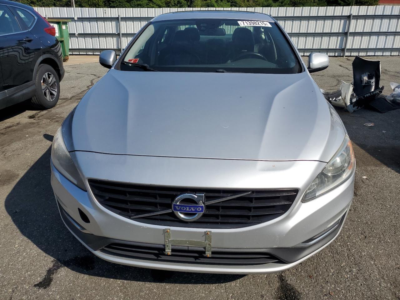 2014 VOLVO S60