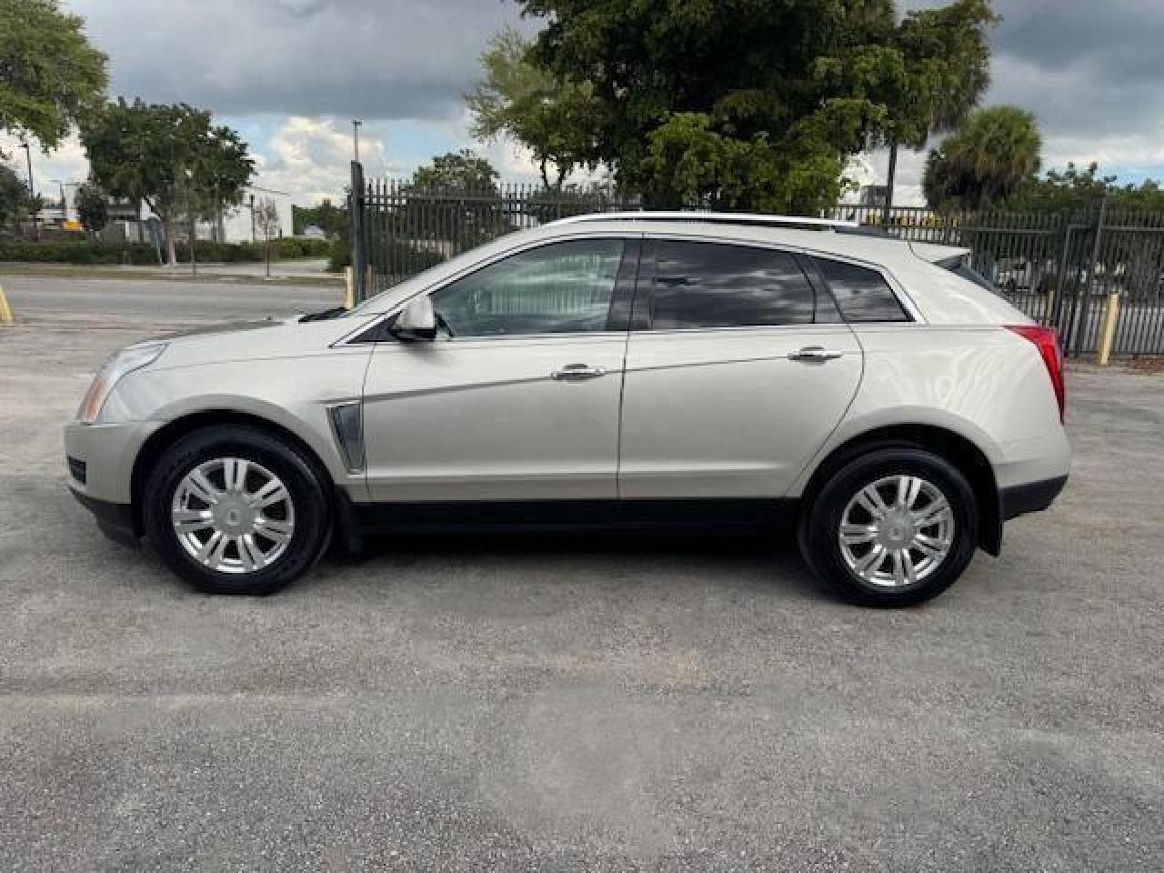 2013 CADILLAC SRX