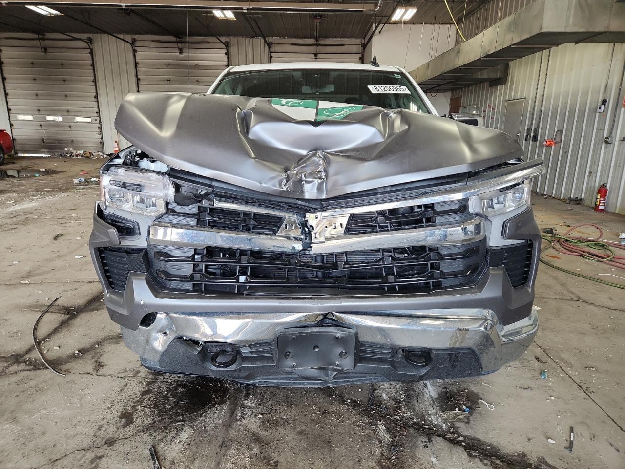 2025 CHEVROLET Silverado