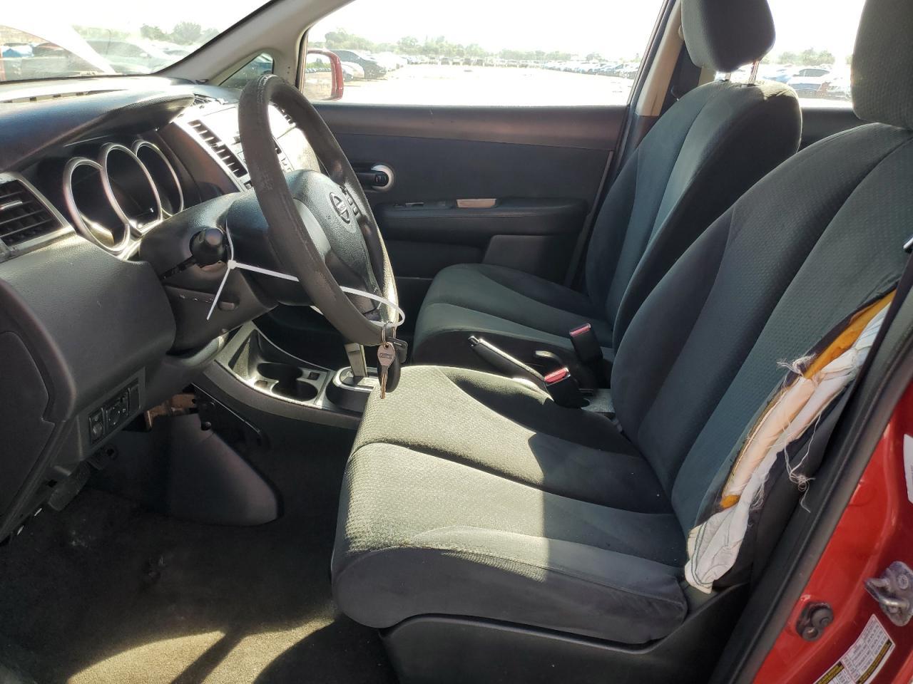 2011 NISSAN VERSA