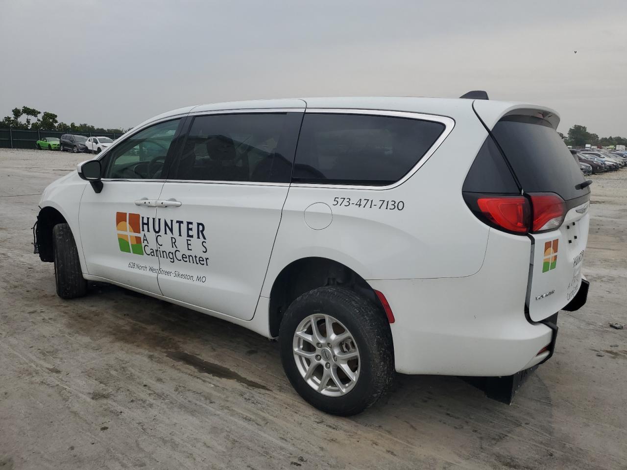 2022 CHRYSLER Voyager