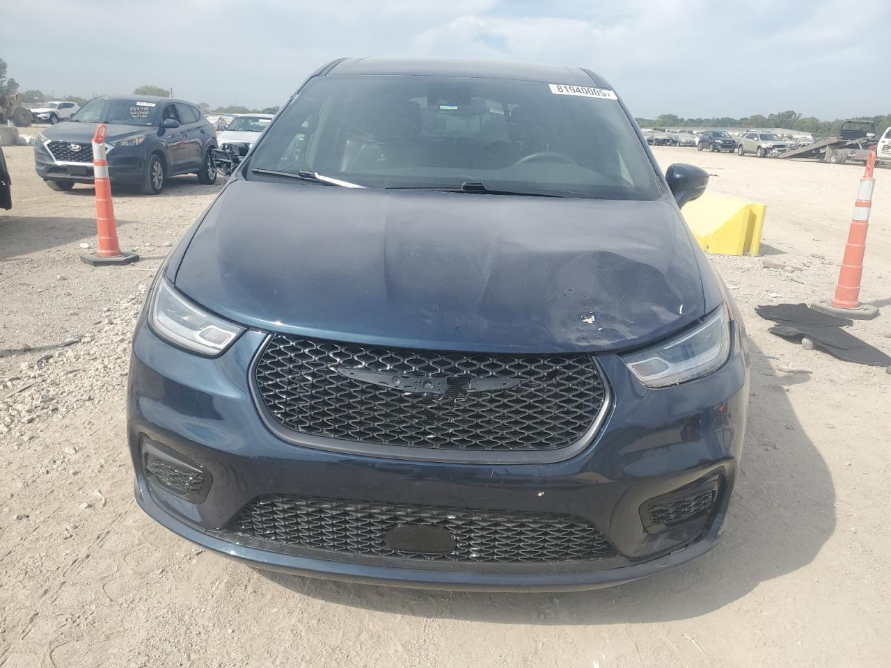 2022 CHRYSLER Pacifica