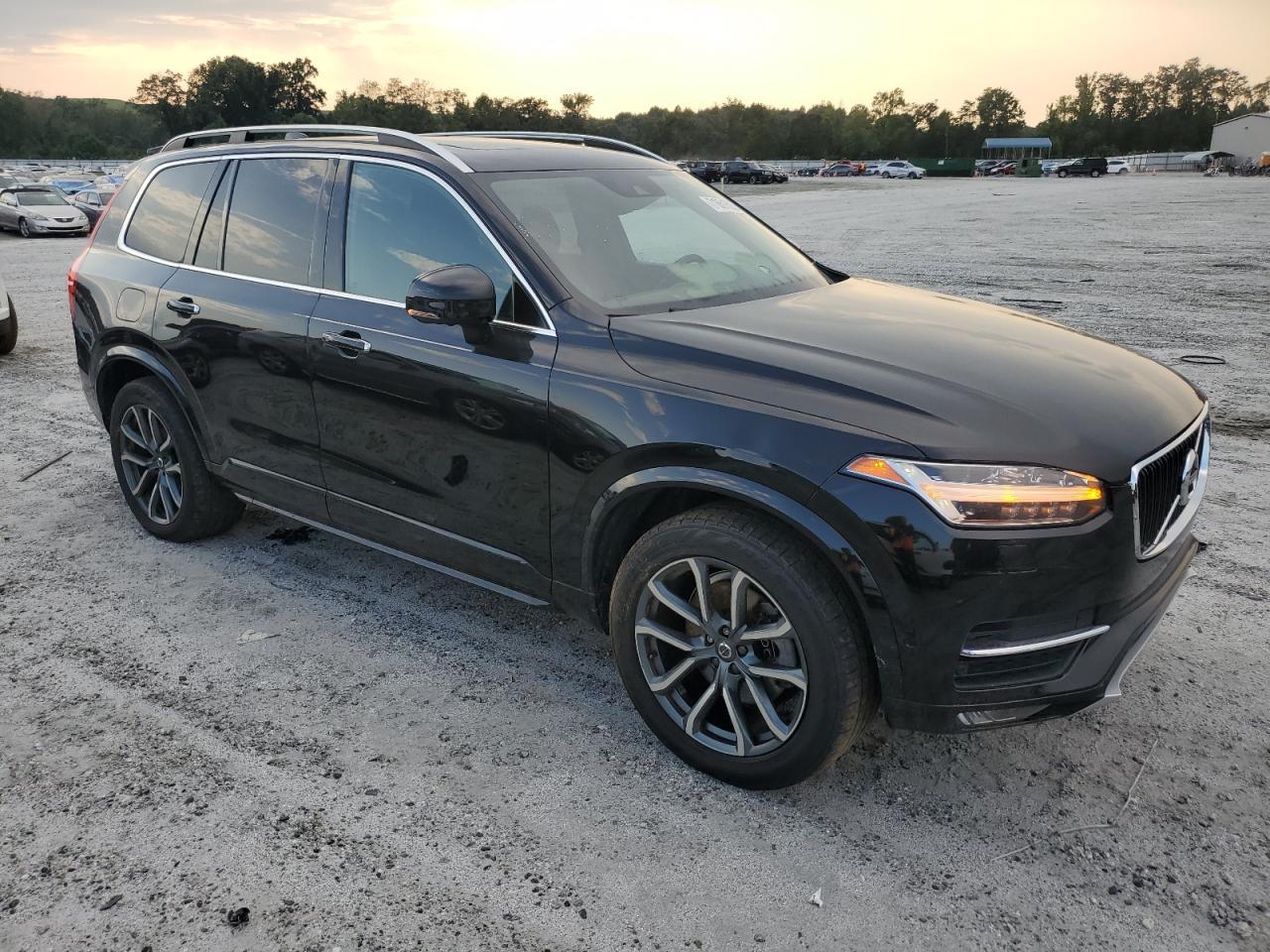2017 VOLVO XC90
