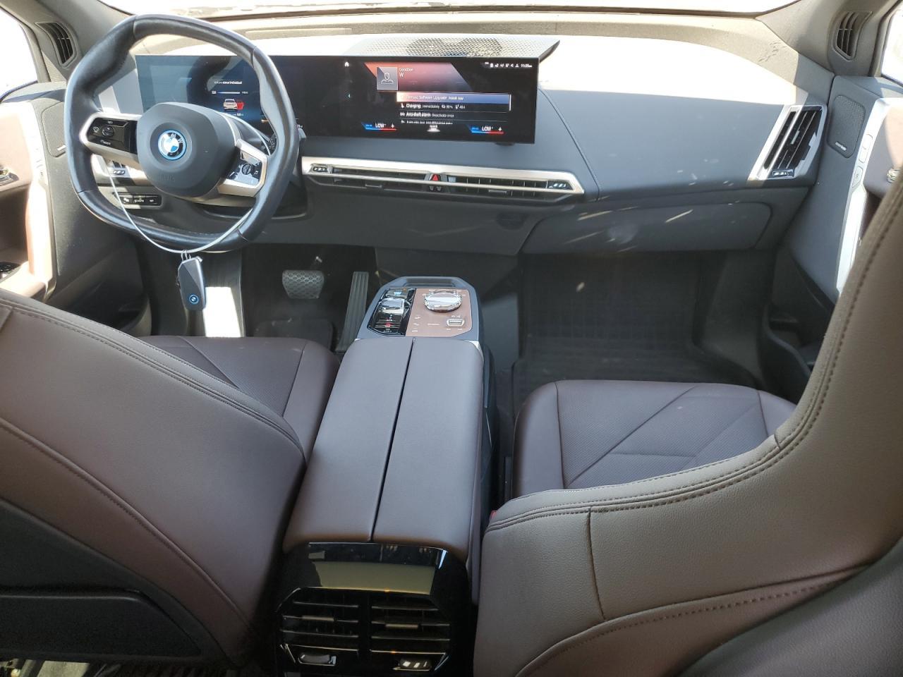 2023 BMW iX