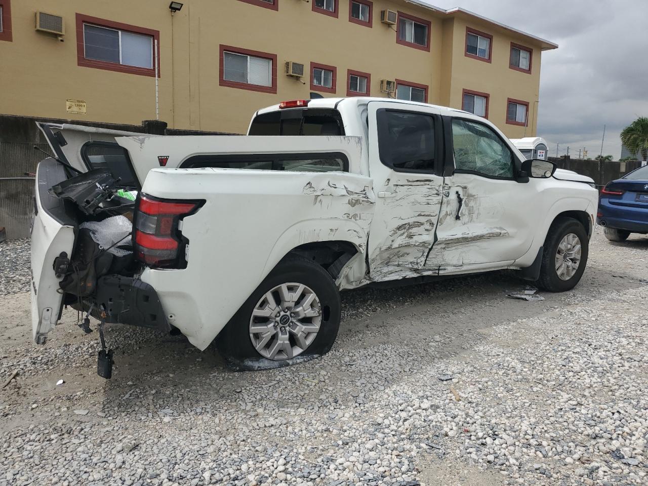 2023 NISSAN Frontier