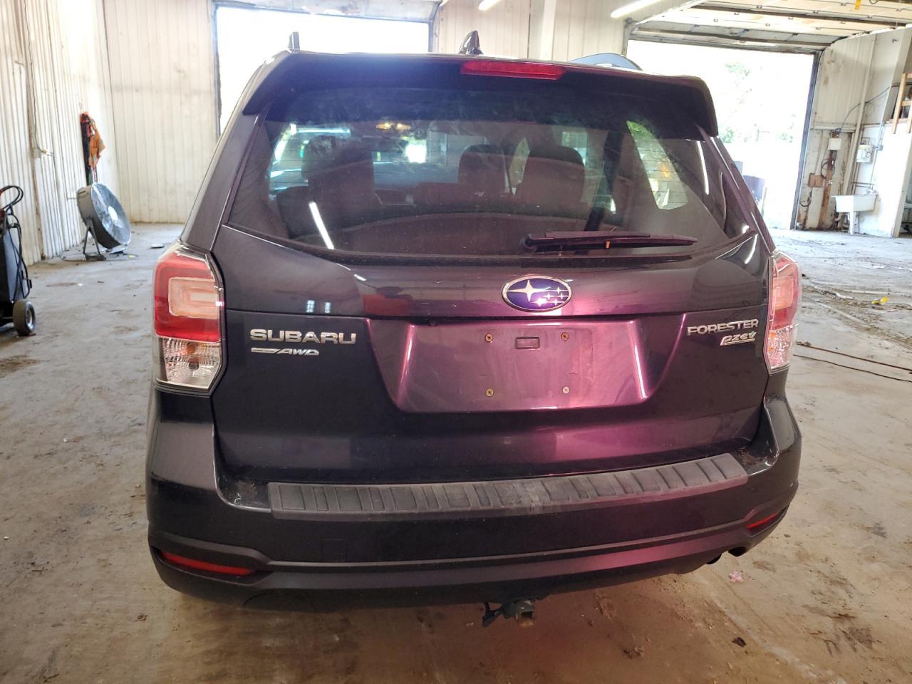 2017 SUBARU FORESTER