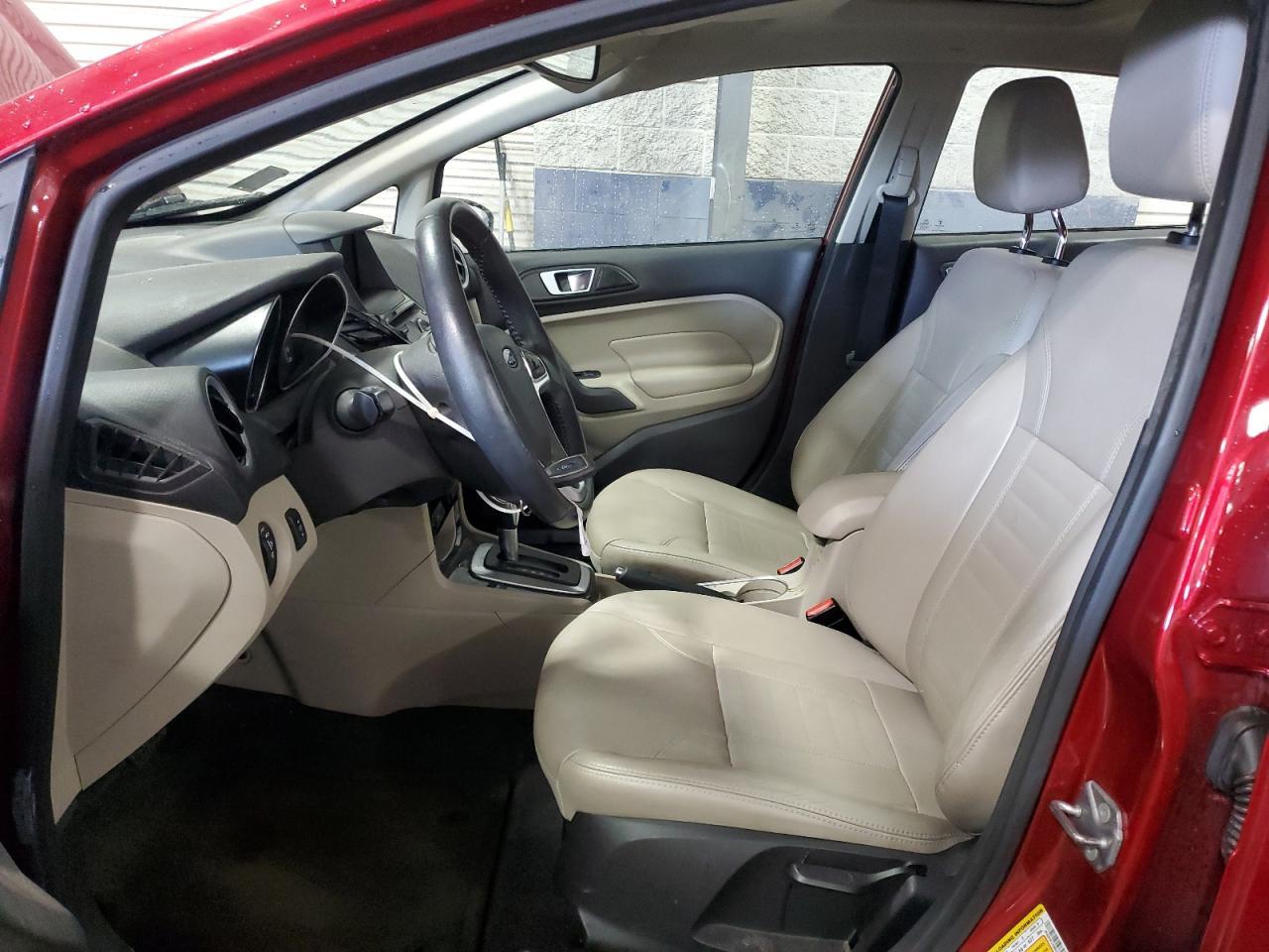 2016 FORD Fiesta