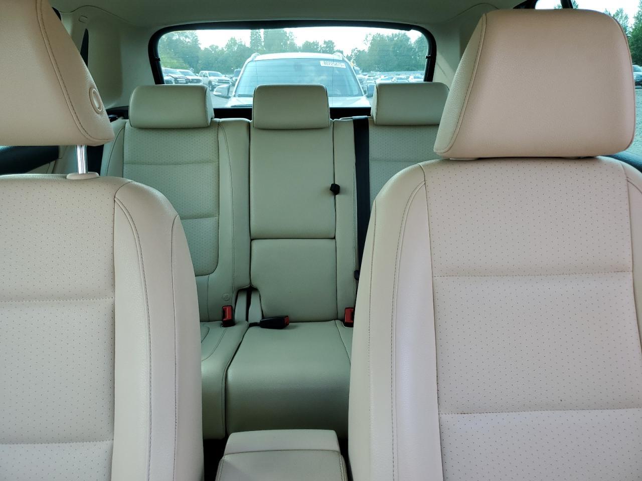 2011 VOLKSWAGEN TIGUAN