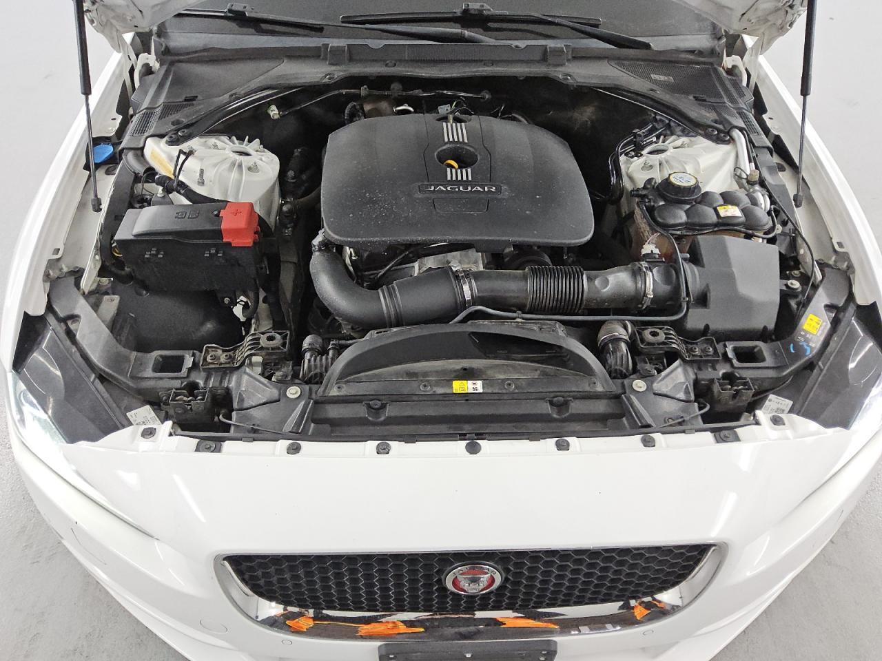 2017 JAGUAR XE