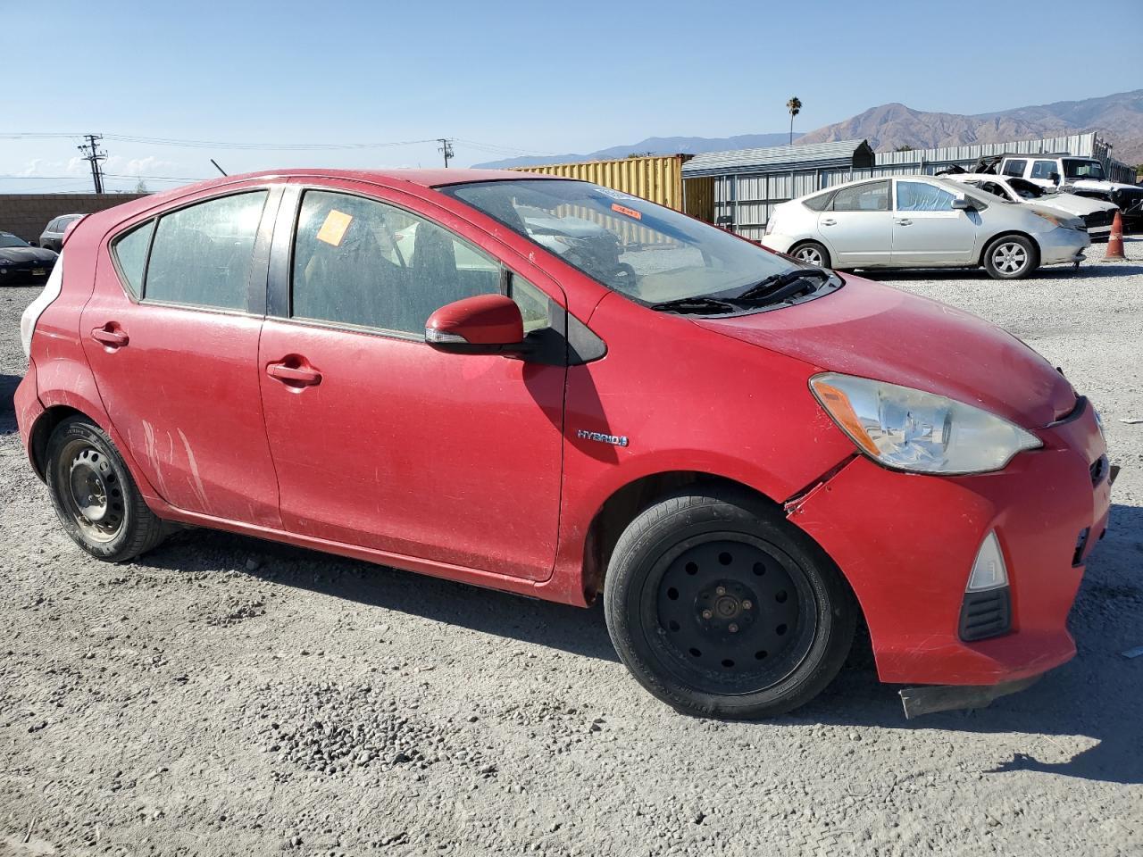 2014 TOYOTA Prius c