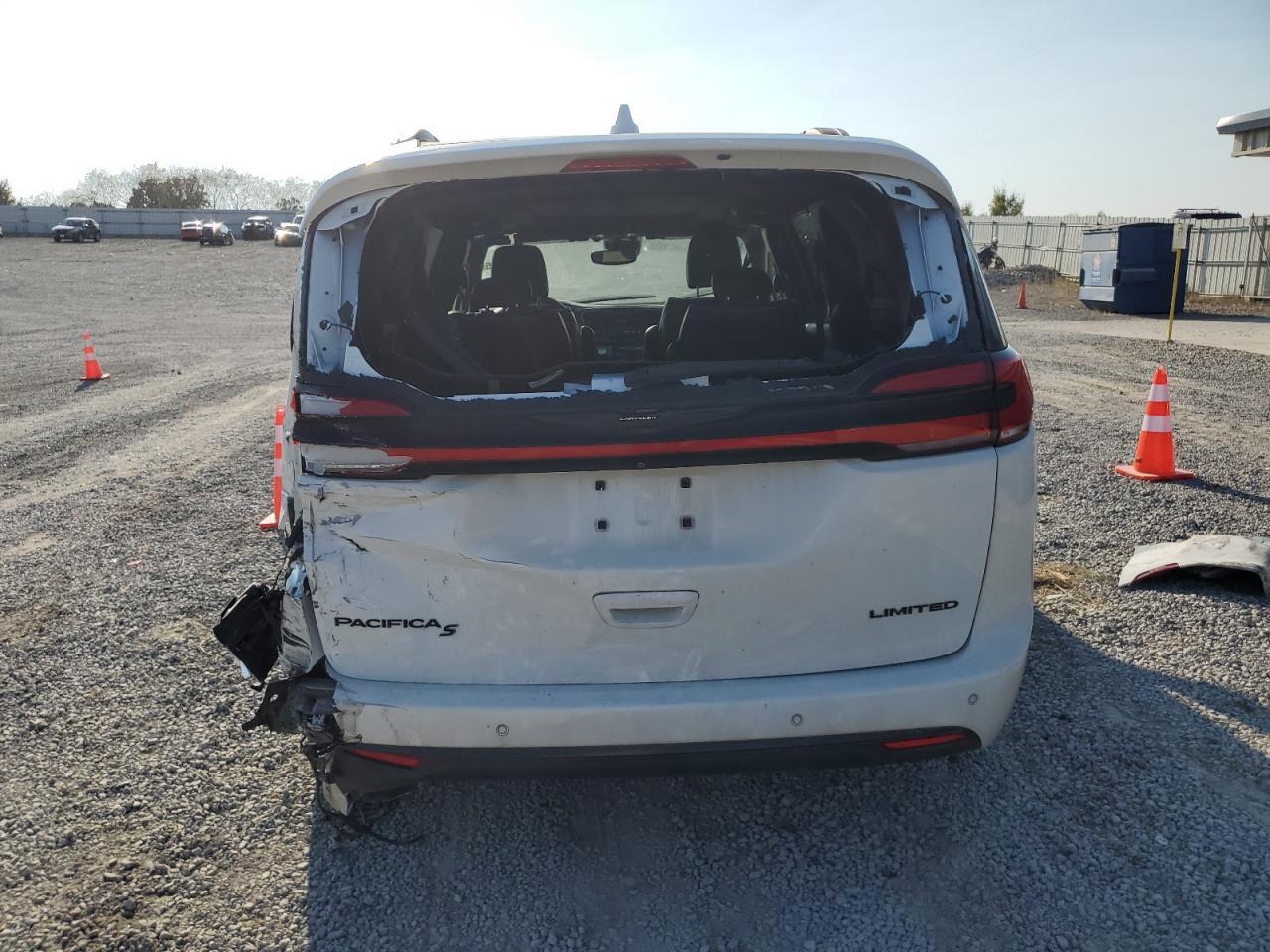 2022 CHRYSLER Pacifica