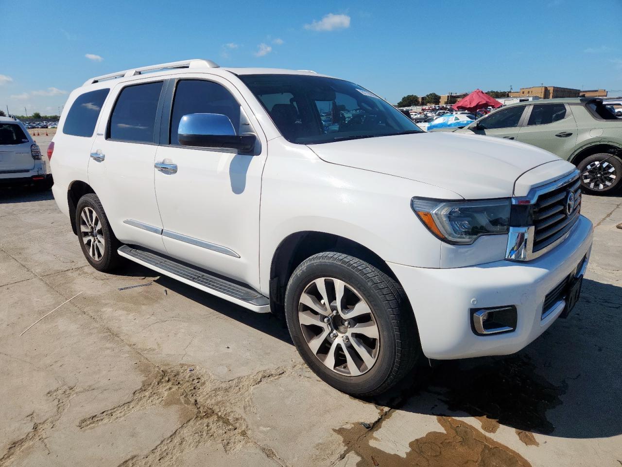2018 TOYOTA Sequoia