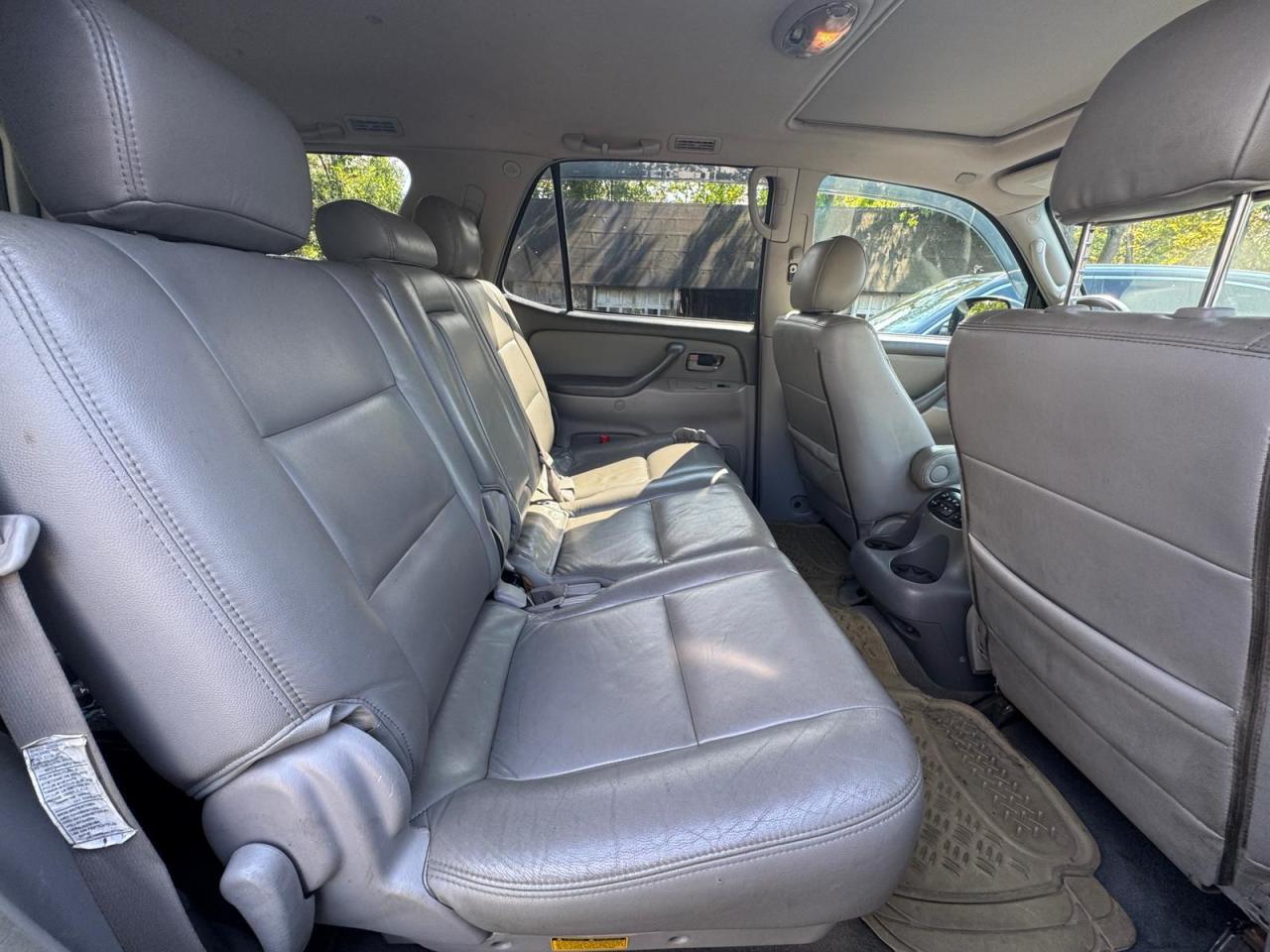 2006 TOYOTA Sequoia