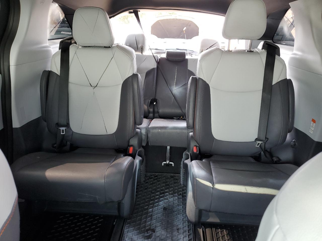 2024 TOYOTA SIENNA