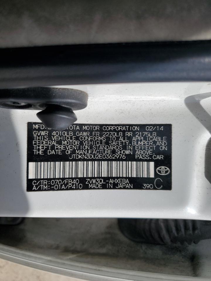 2014 TOYOTA PRIUS