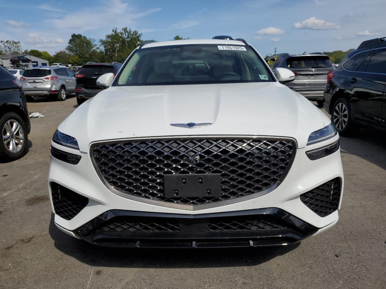 2024 GENESIS GV70