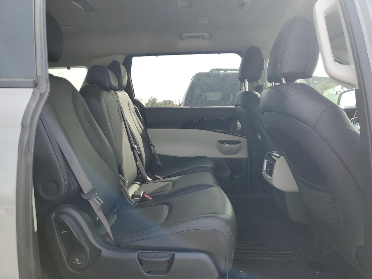 2024 KIA Carnival
