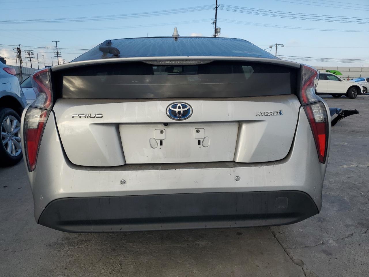 2016 TOYOTA PRIUS