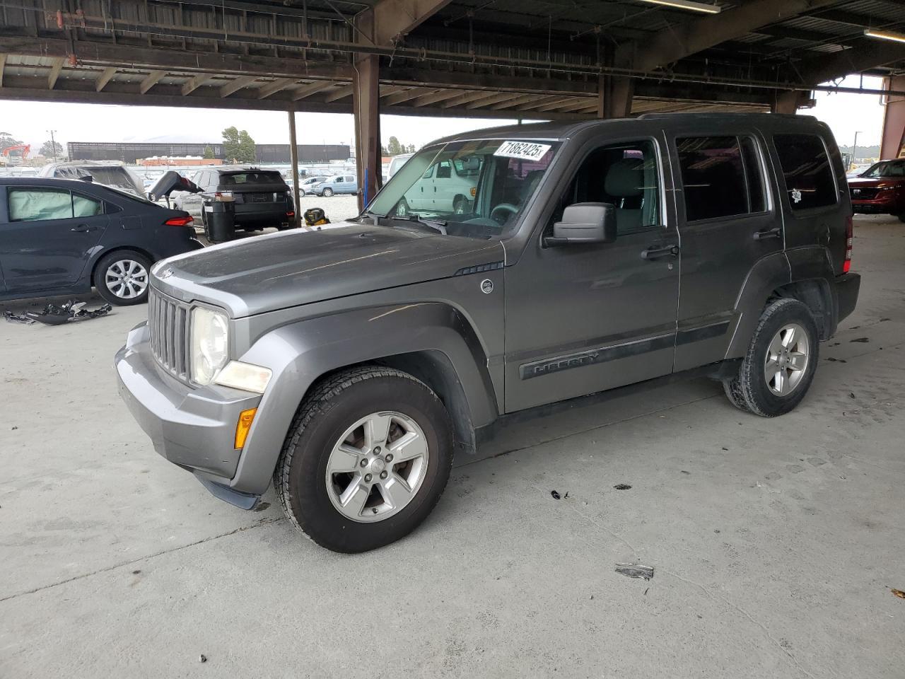 2012 JEEP Liberty