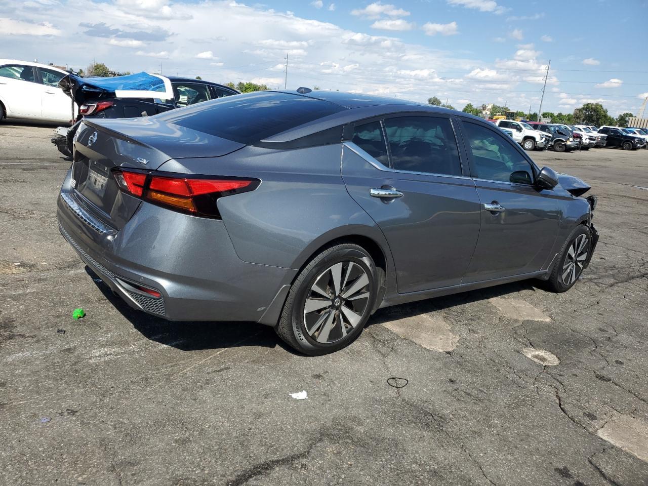 2022 NISSAN ALTIMA