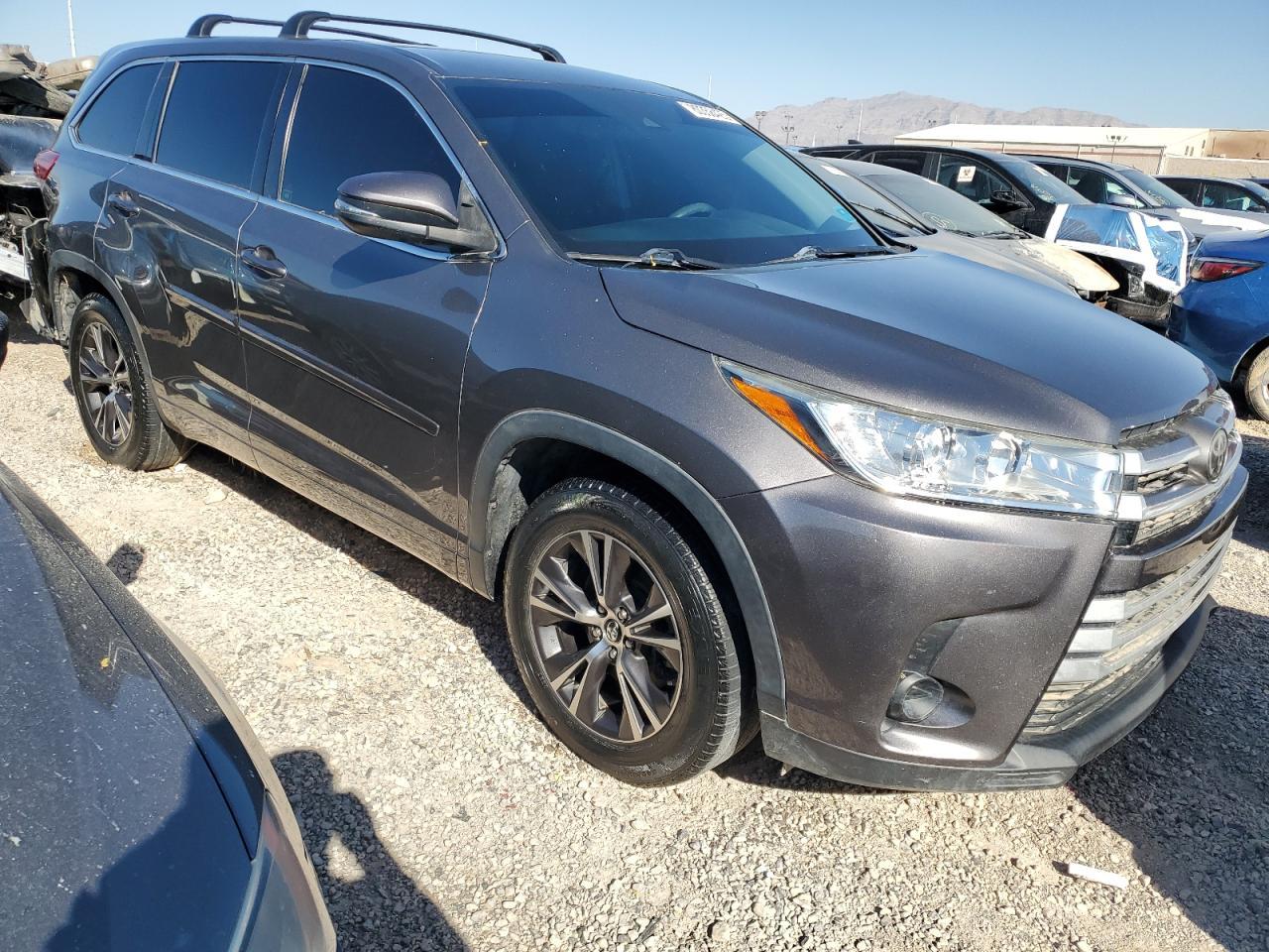 2018 TOYOTA HIGHLANDER
