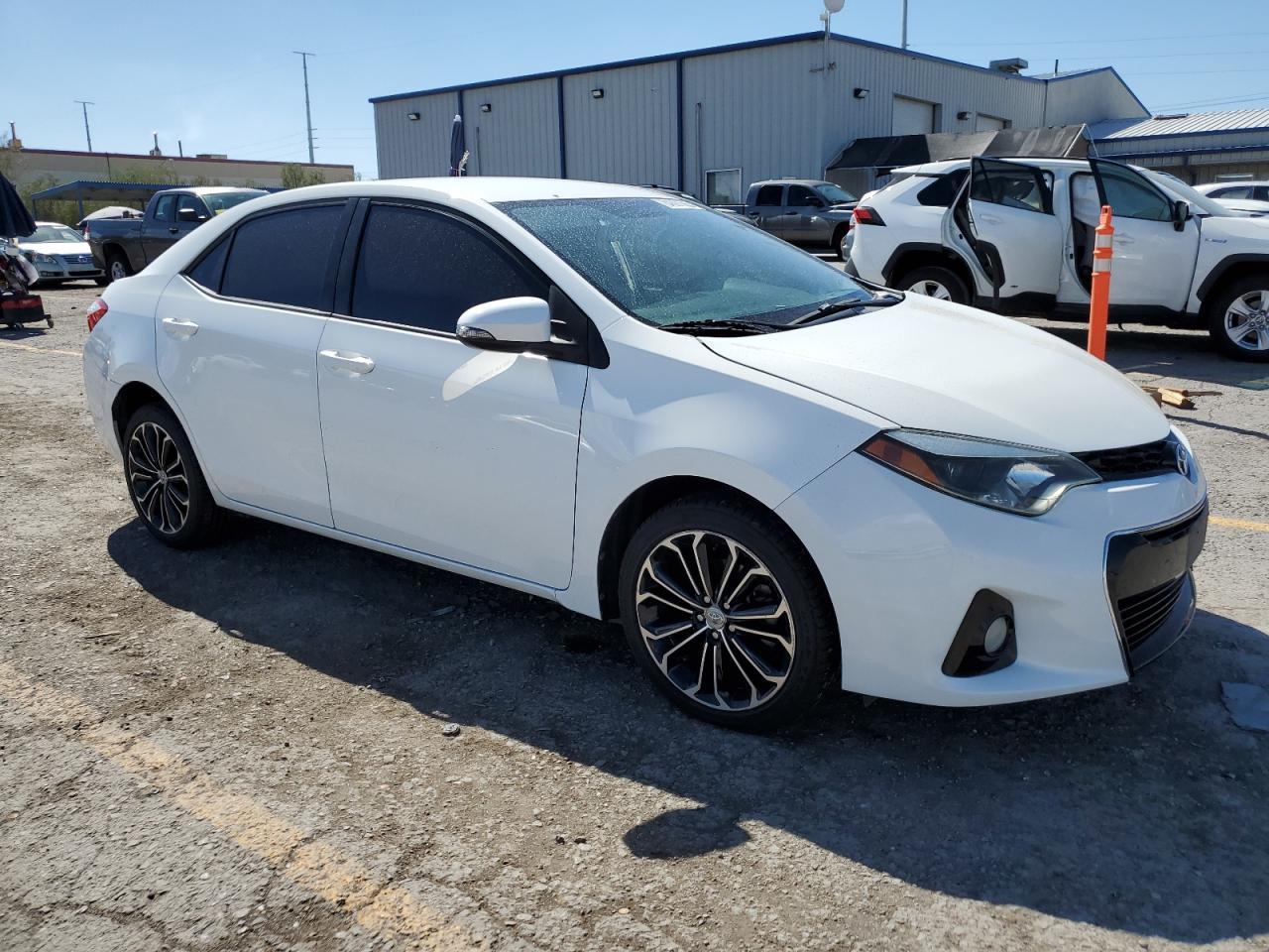 2015 TOYOTA COROLLA