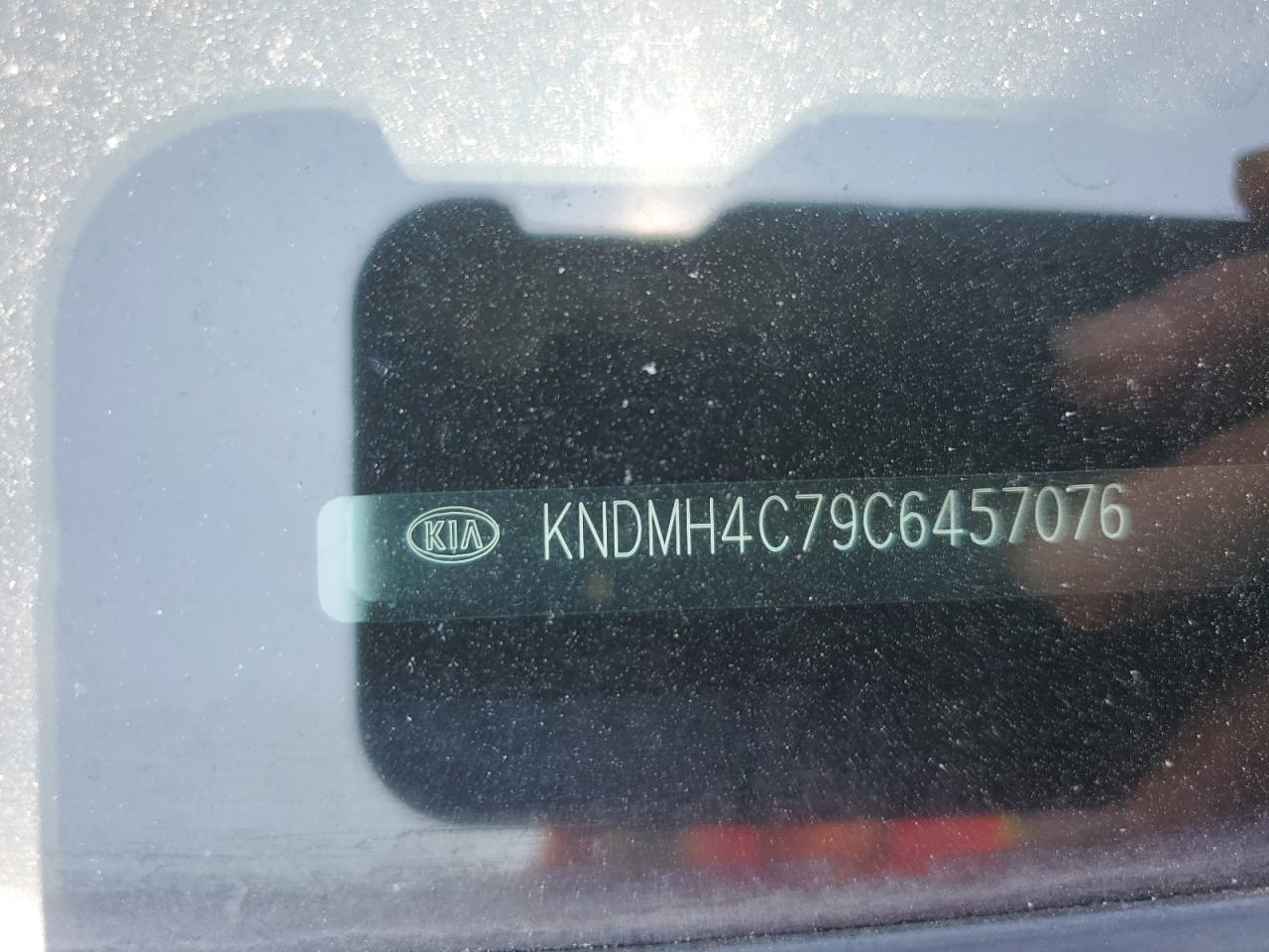 2012 KIA SEDONA