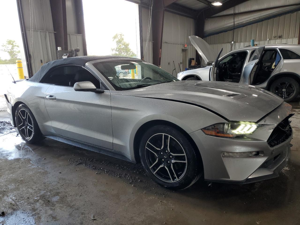 2020 FORD MUSTANG