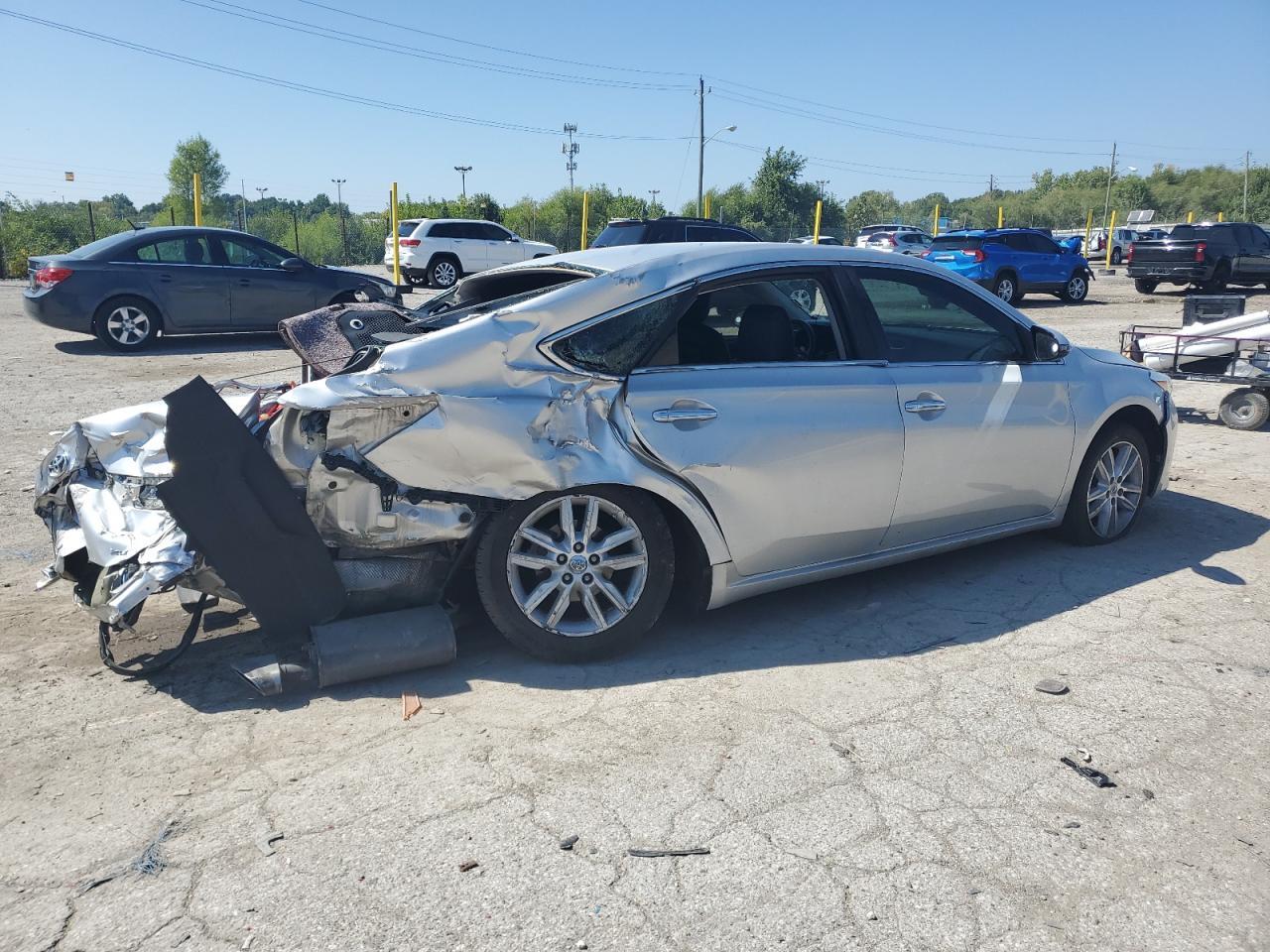 2013 TOYOTA Avalon