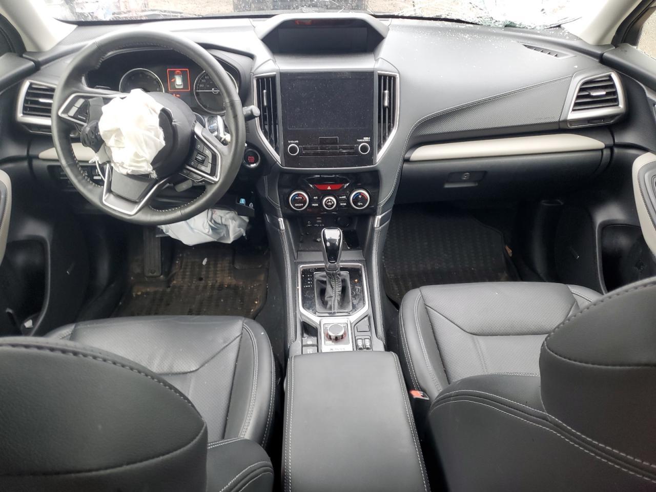 2024 SUBARU FORESTER