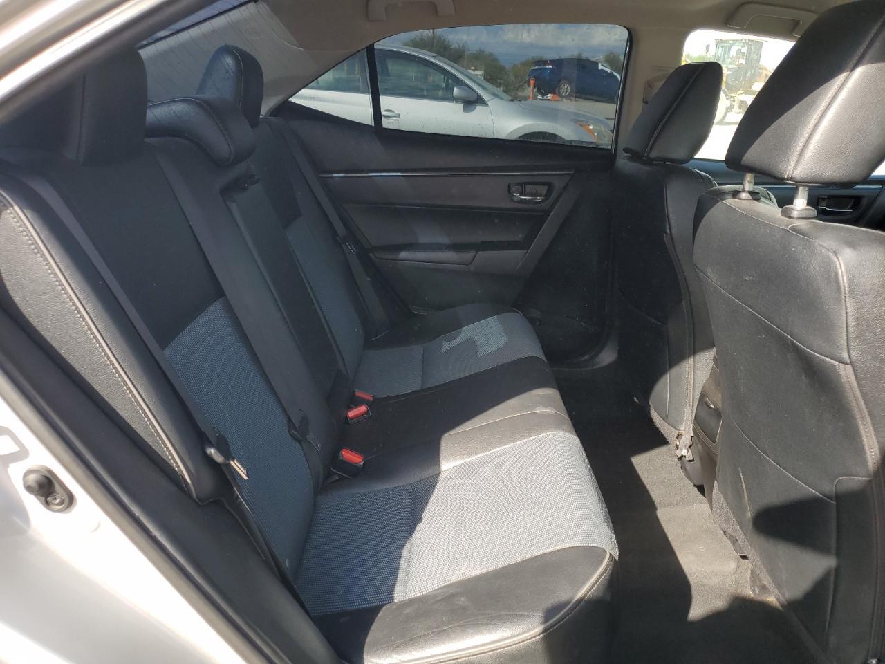 2015 TOYOTA COROLLA
