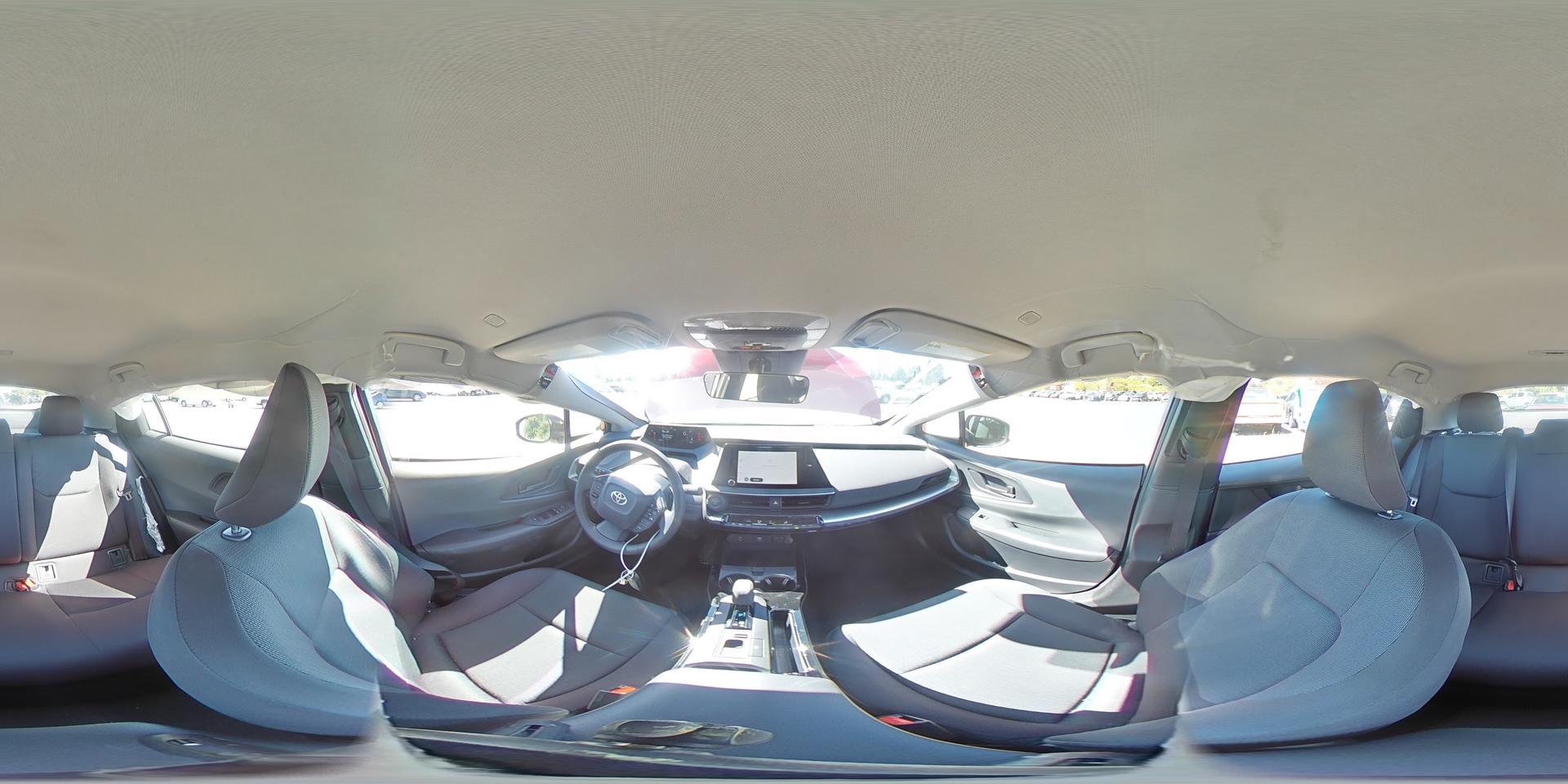 2025 TOYOTA PRIUS