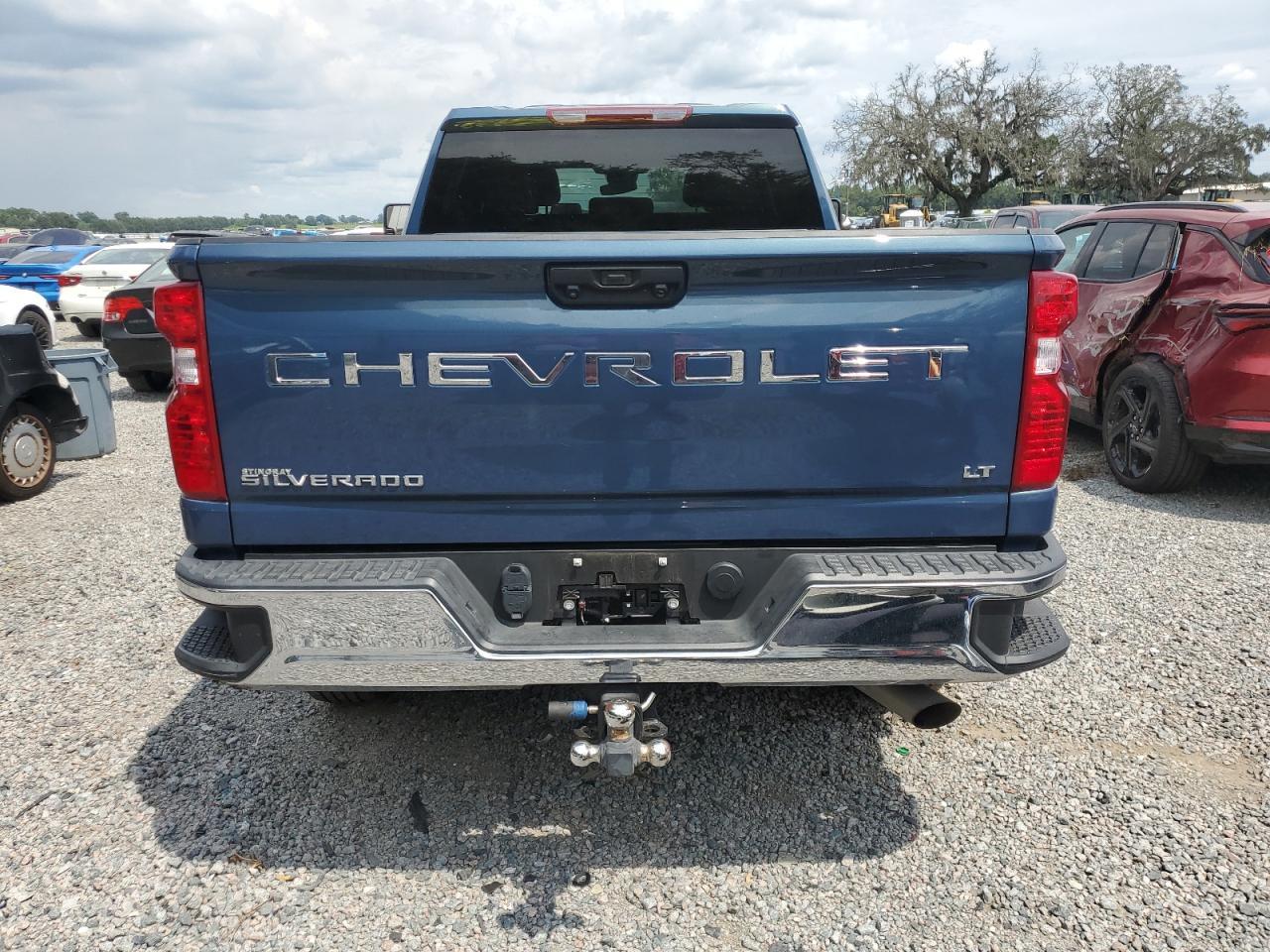 2024 CHEVROLET Silverado