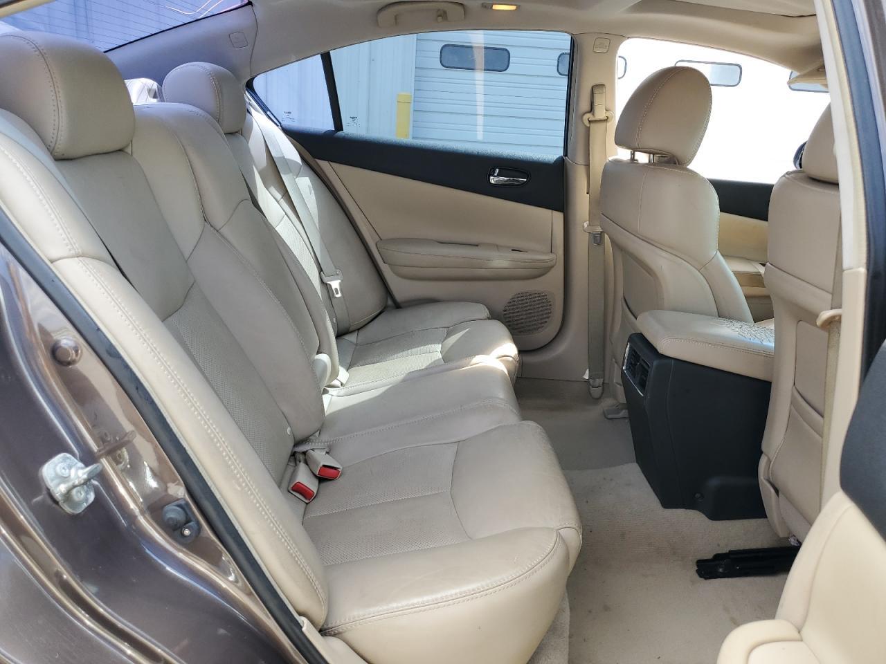 2012 NISSAN Maxima