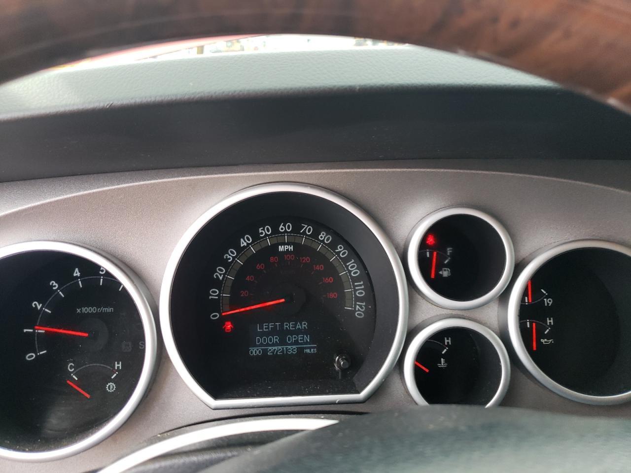 2011 TOYOTA TUNDRA