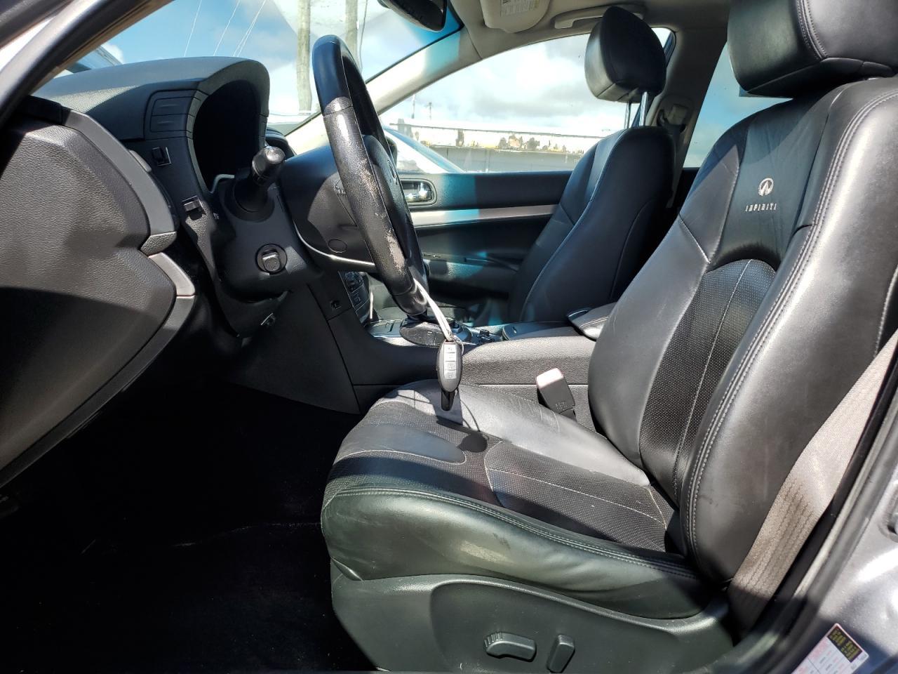2012 INFINITI G37