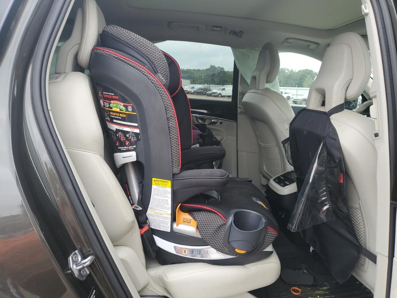 2018 VOLVO XC90