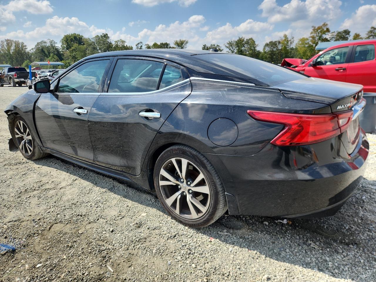 2016 NISSAN Maxima