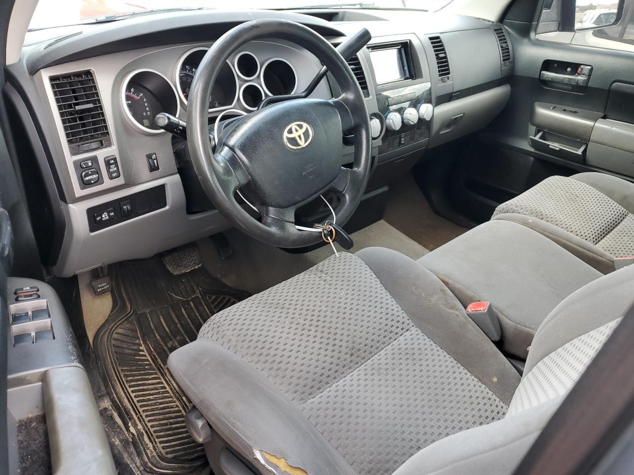 2011 TOYOTA TUNDRA