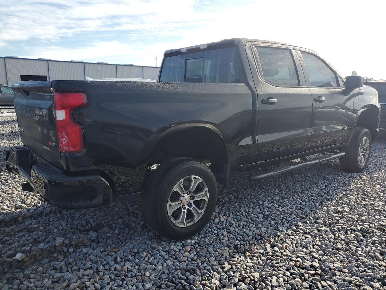 2021 CHEVROLET Silverado