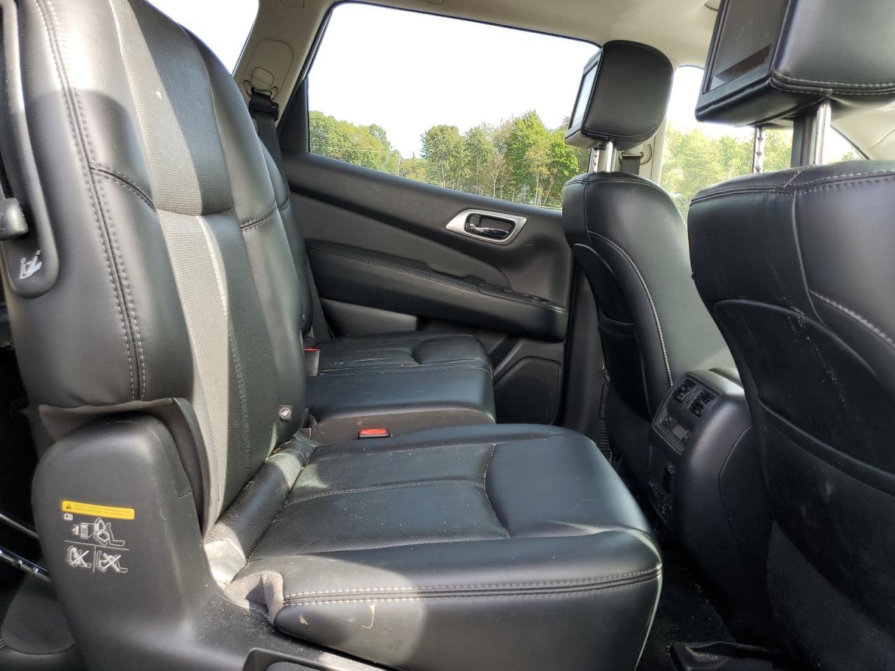 2017 NISSAN PATHFINDER