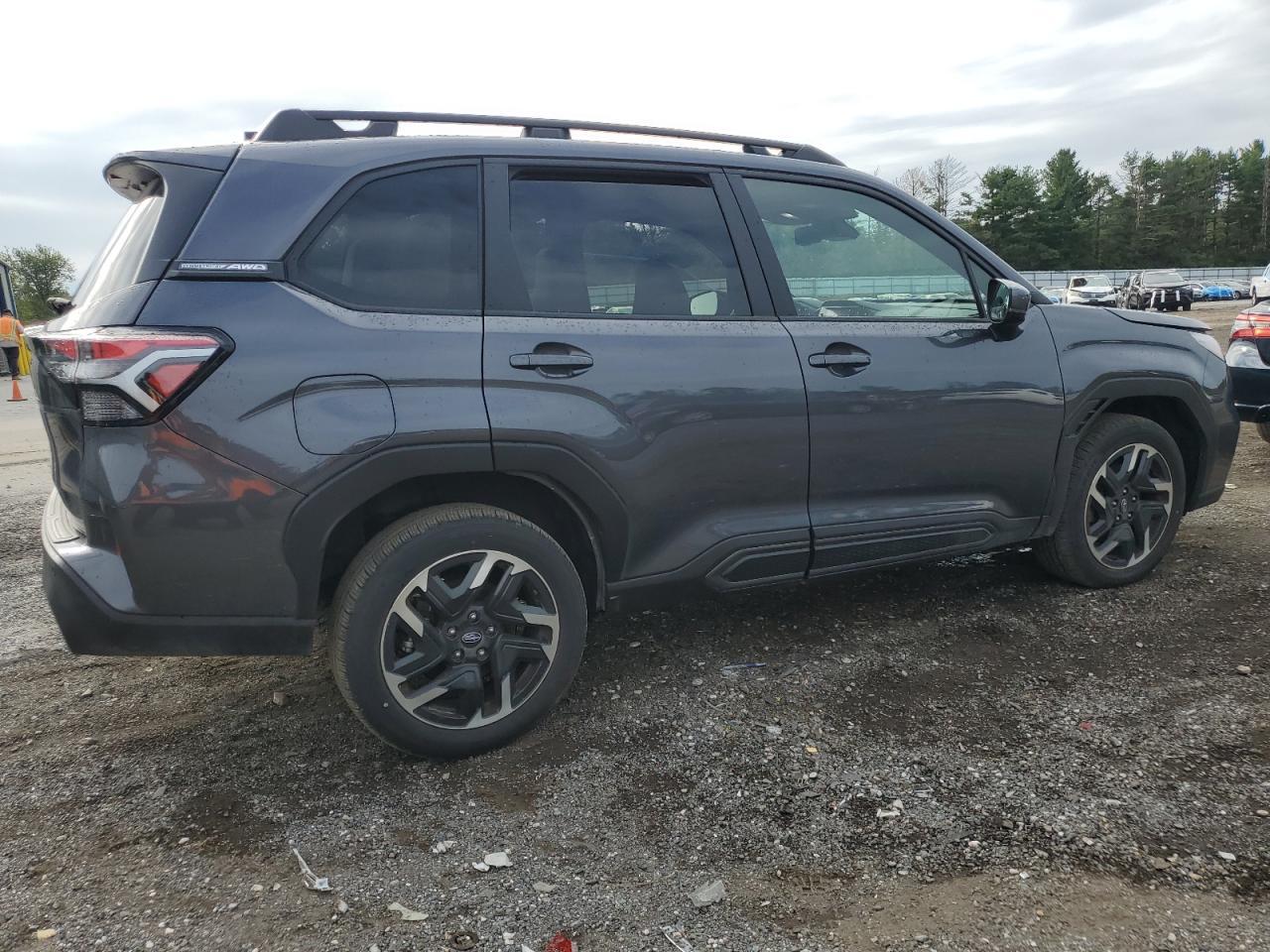 2025 SUBARU FORESTER