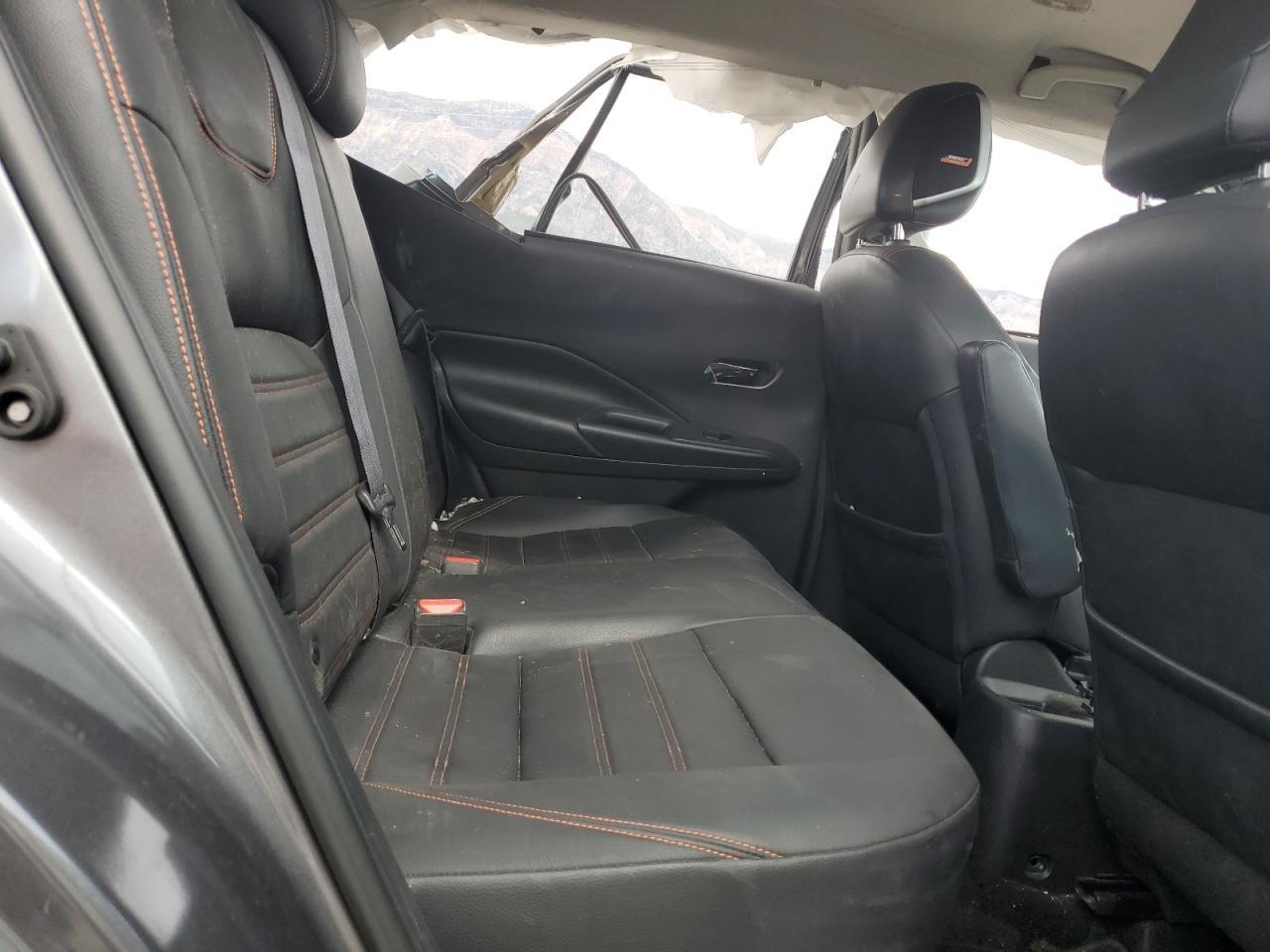 2019 NISSAN KICKS