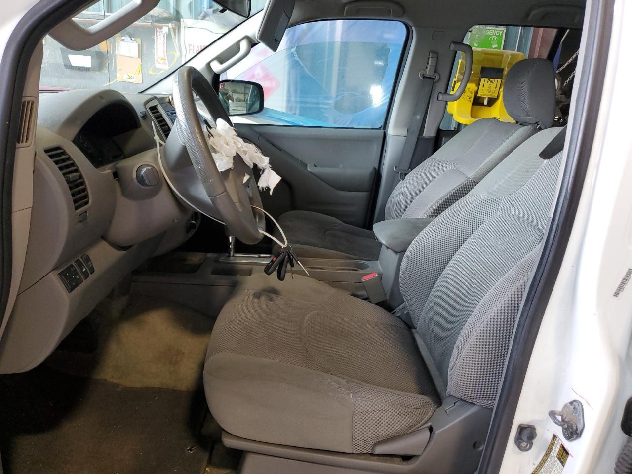 2015 NISSAN Frontier