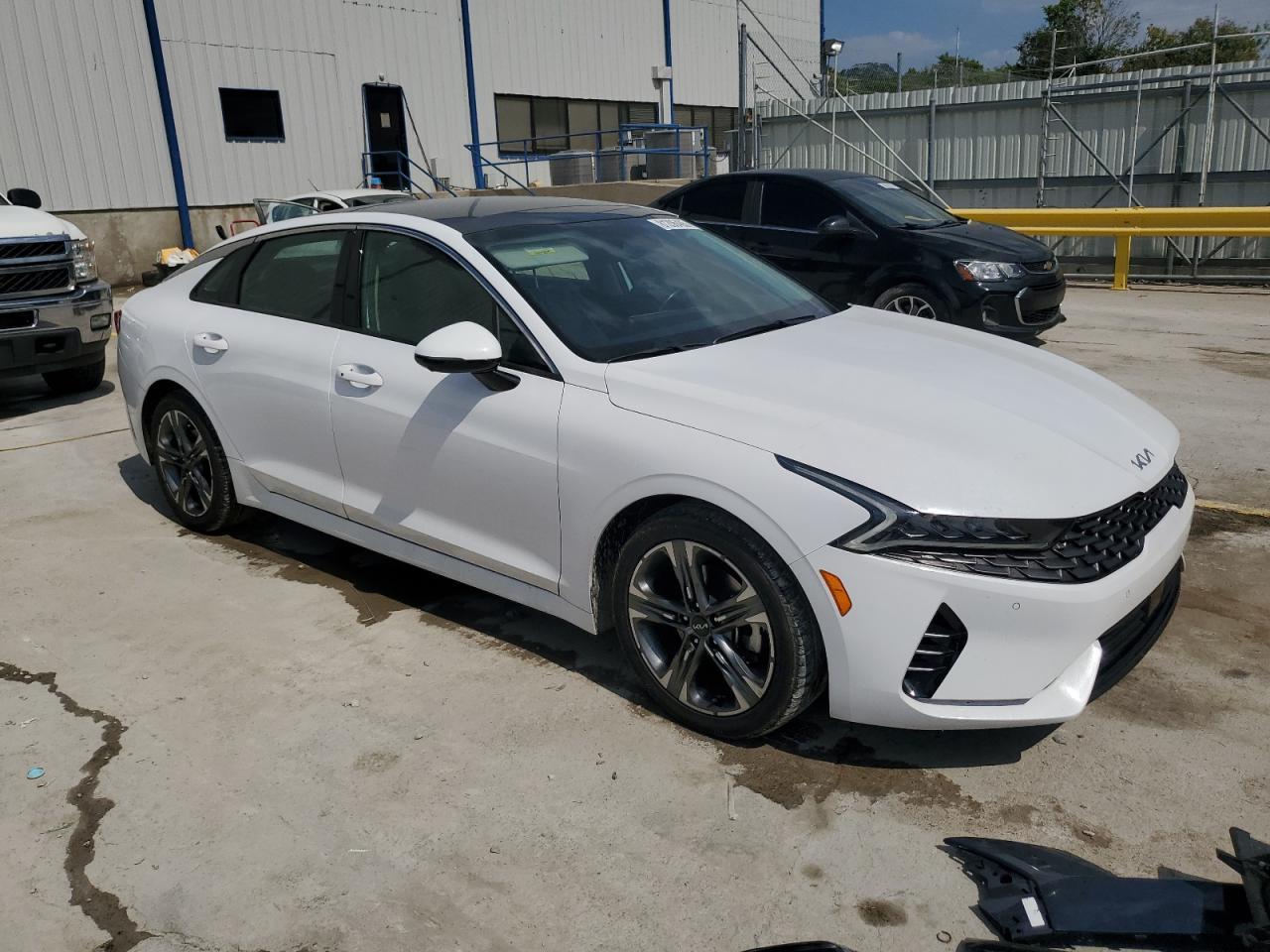 2022 KIA K5