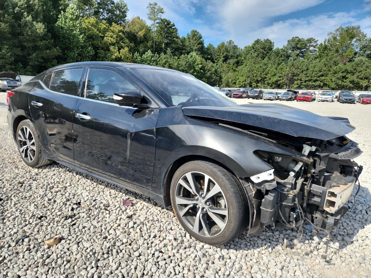 2016 NISSAN Maxima