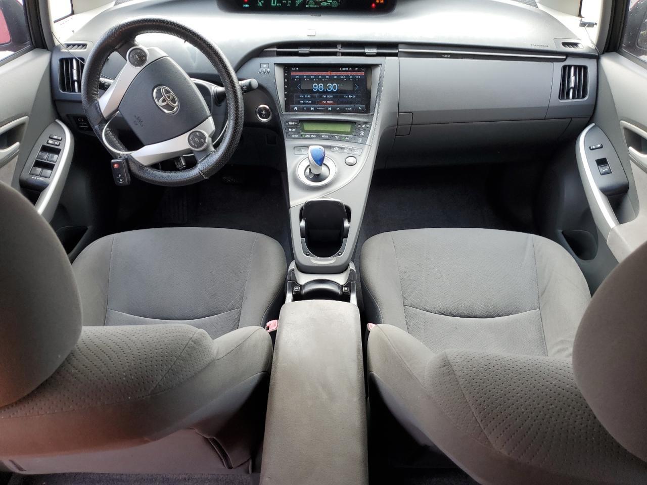 2011 TOYOTA PRIUS