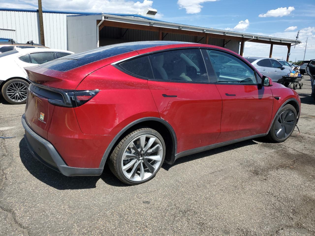 2026 TESLA MODEL Y