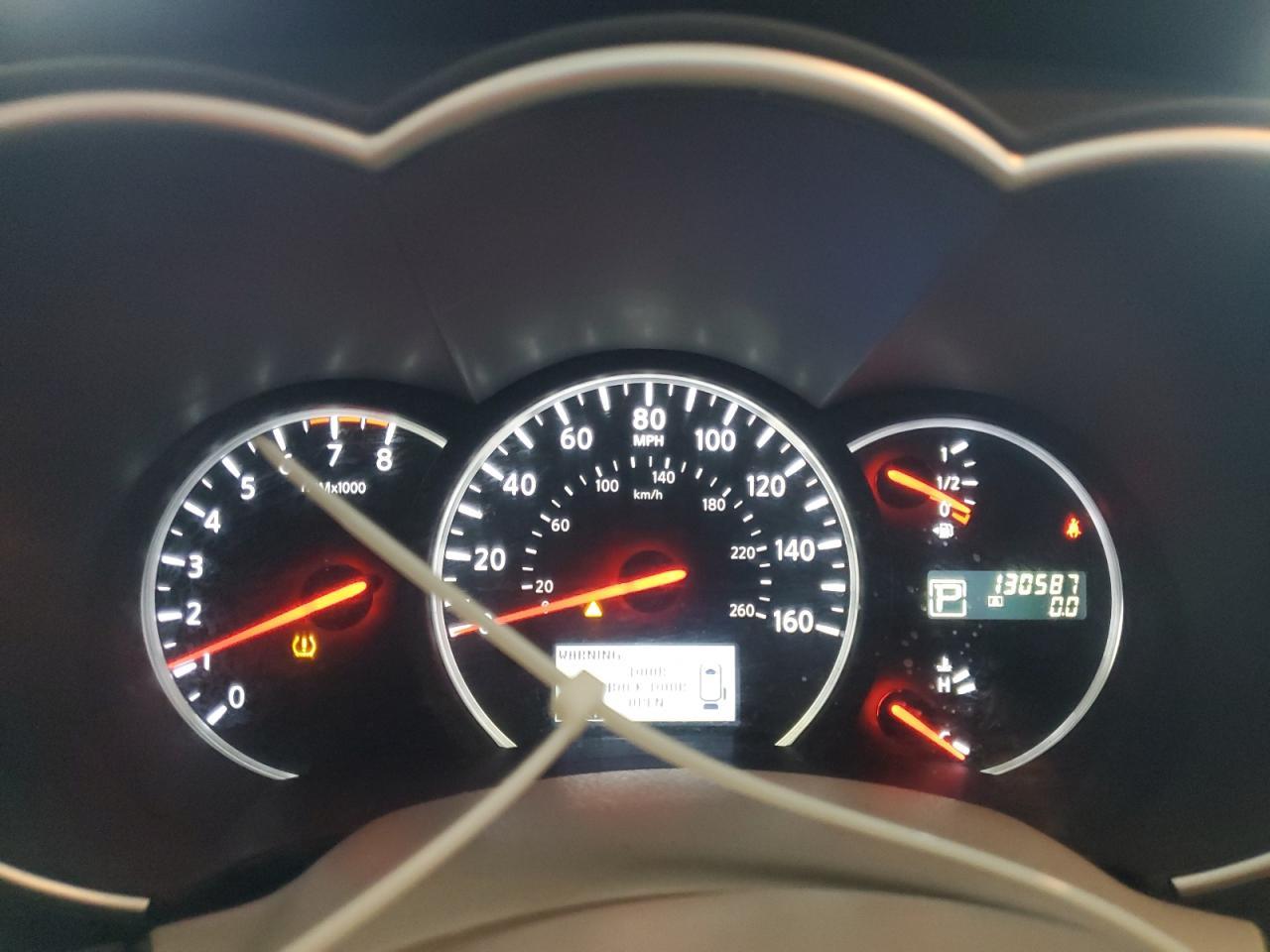 2014 NISSAN Quest