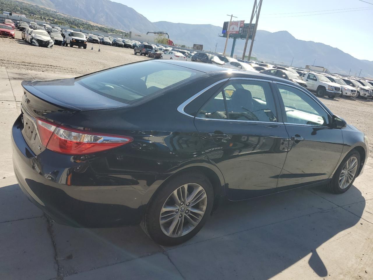 2015 TOYOTA CAMRY